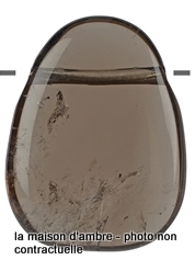 Quartz-Fumé Pierre Percée