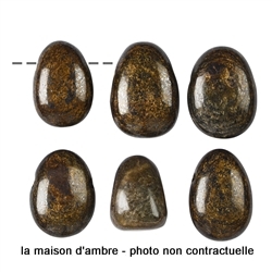 Bronzite Pierre Percée