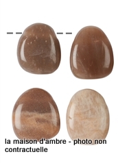 Pierre de Lune Pierre Percée